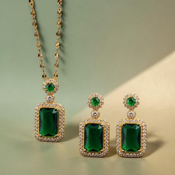 Emerald Signature Set
